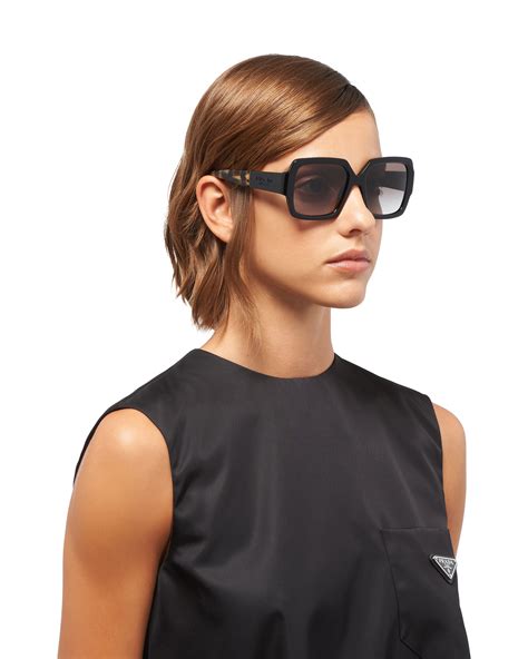 oculos sol feminino prada|PRADA EYEWEAR .